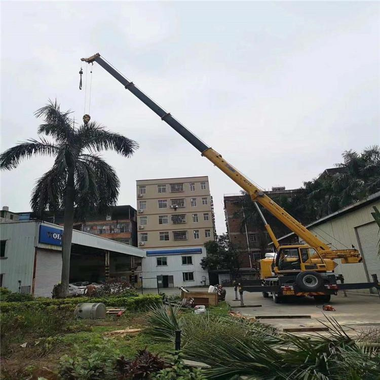 无锡新吴12吨吊车出租一天的收费标准是什么