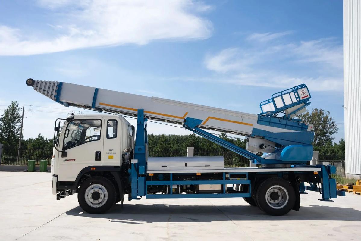 无锡新吴云梯上料车租赁费用